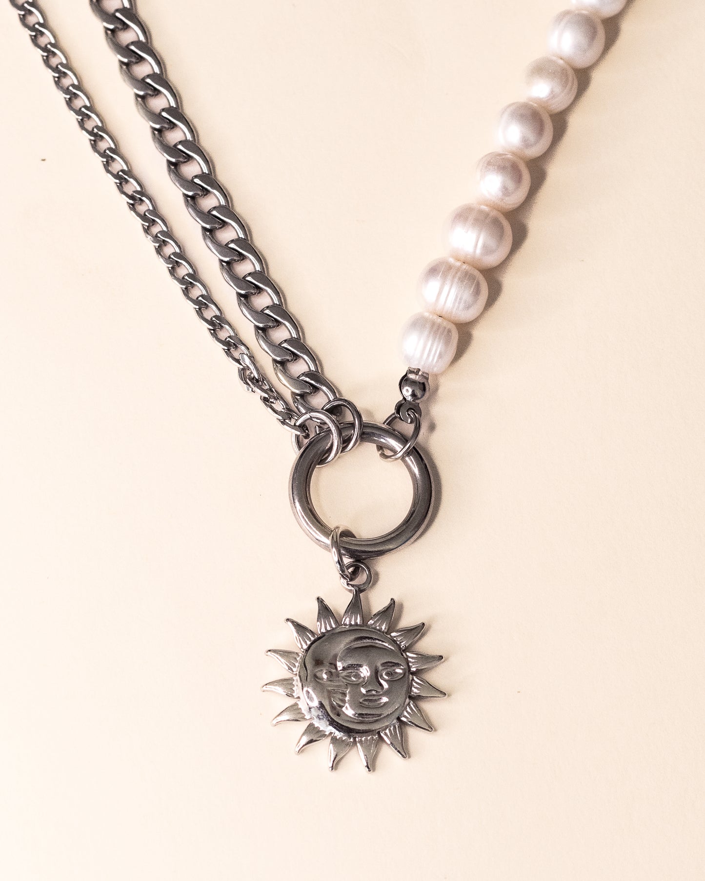 Collier Solar Kiss