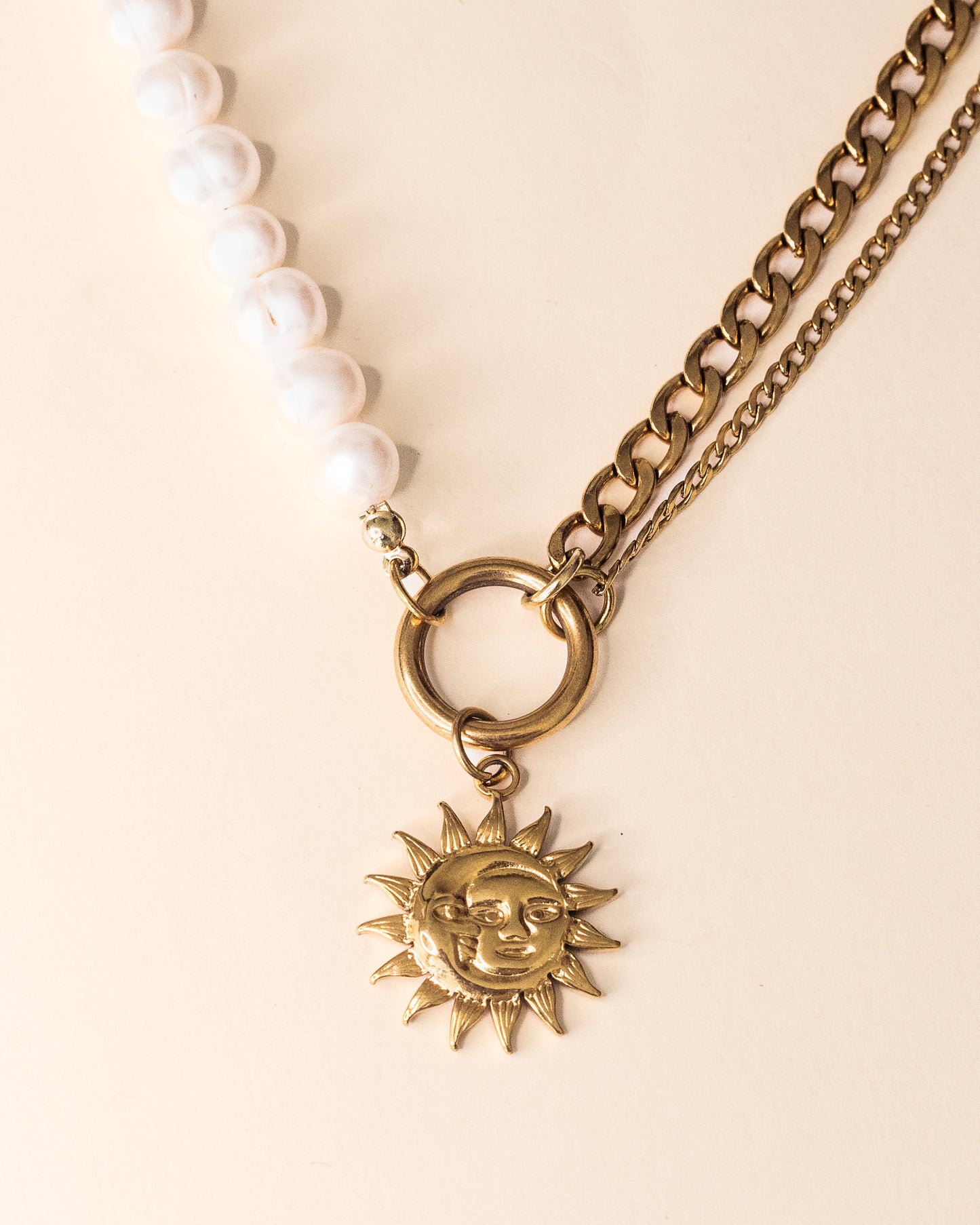Collier Solar Kiss