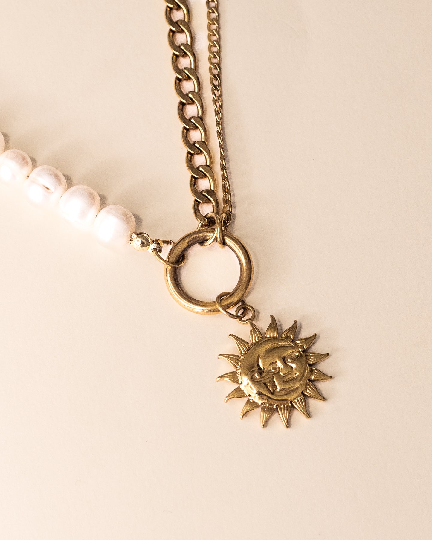 Collier Solar Kiss
